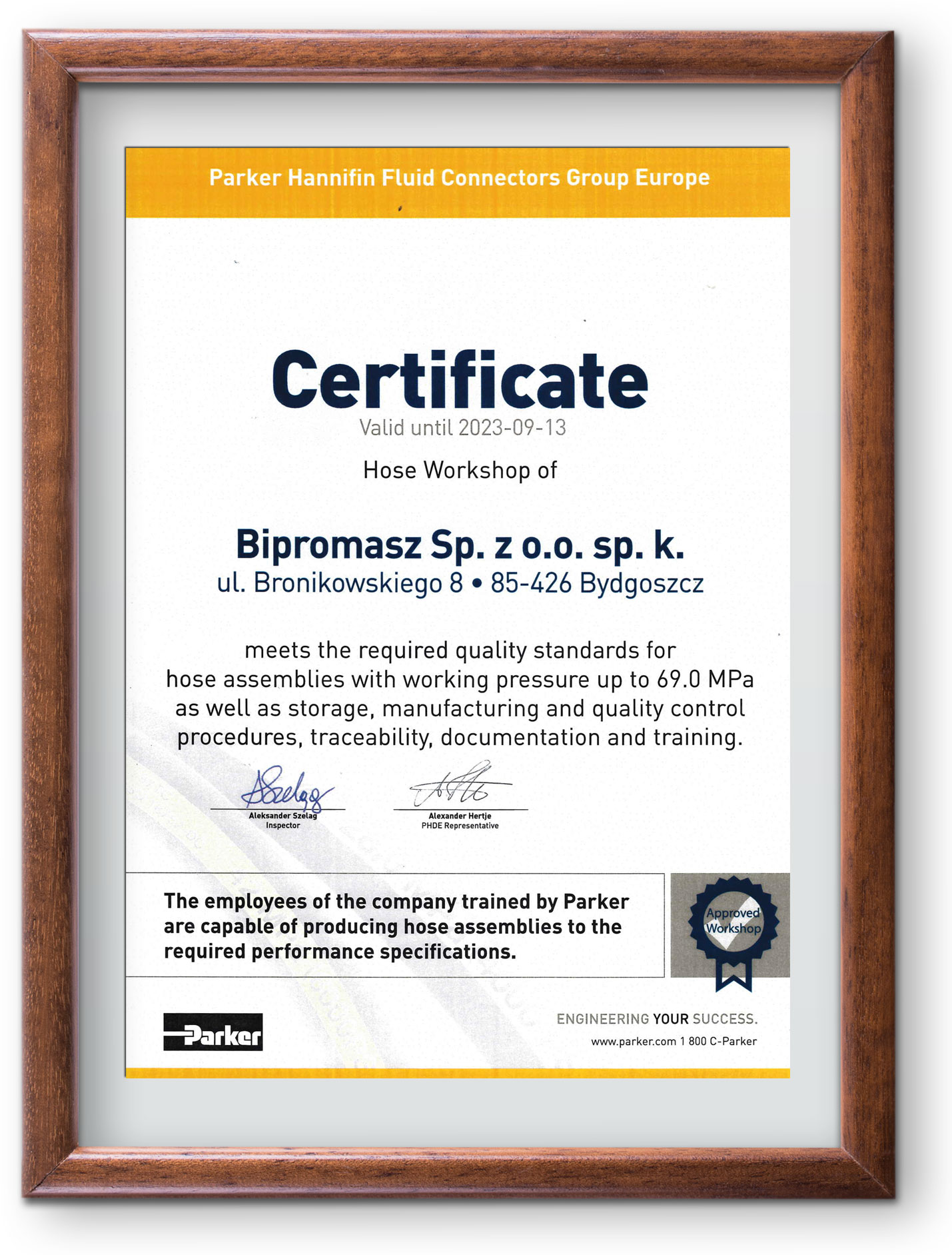 Certyfikacja międzynarodowa PARKER dla nowoczesnego stanowiska produkcji przewodów hydraulicznych Bipromasz